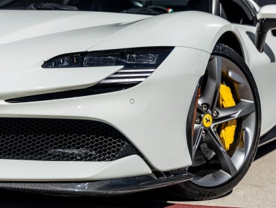 2023 Ferrari SF90 Stradale Base