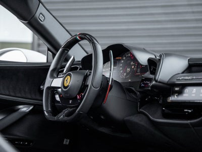 2023 Ferrari SF90 Stradale Base