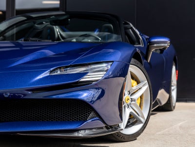 2022 Ferrari SF90 Spider Base