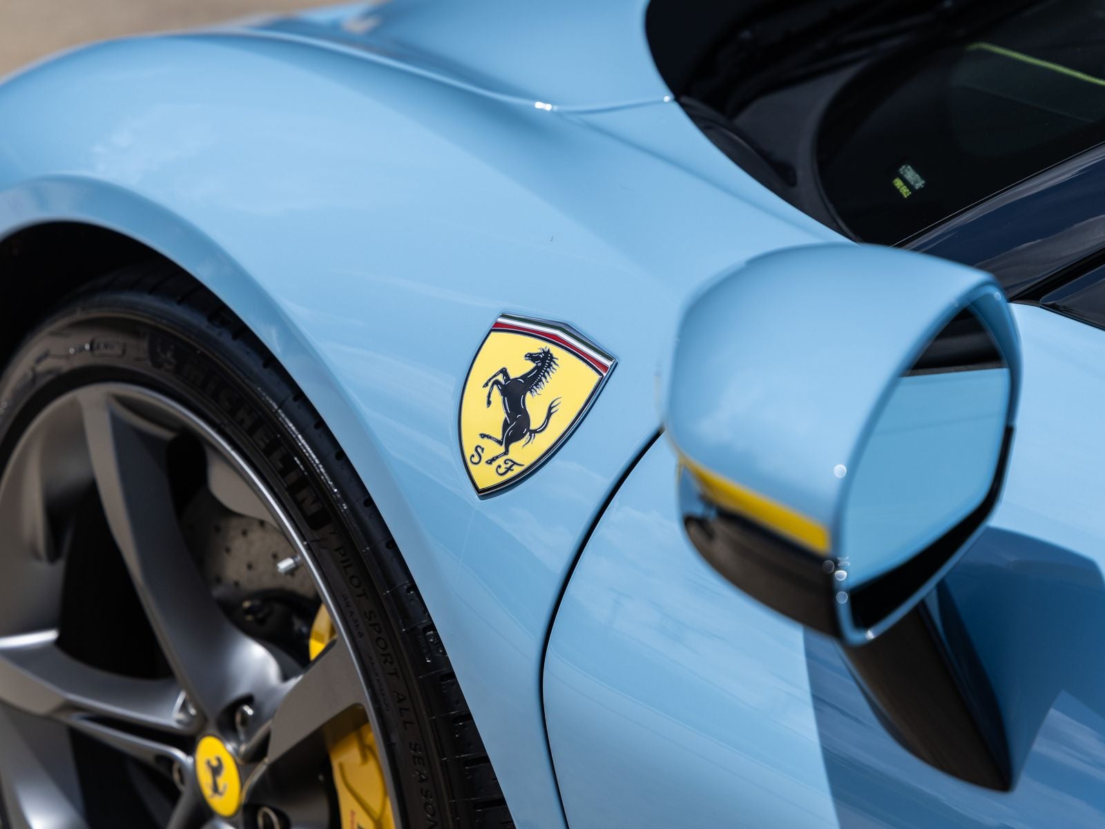 2024 Ferrari SF90 Spider Base