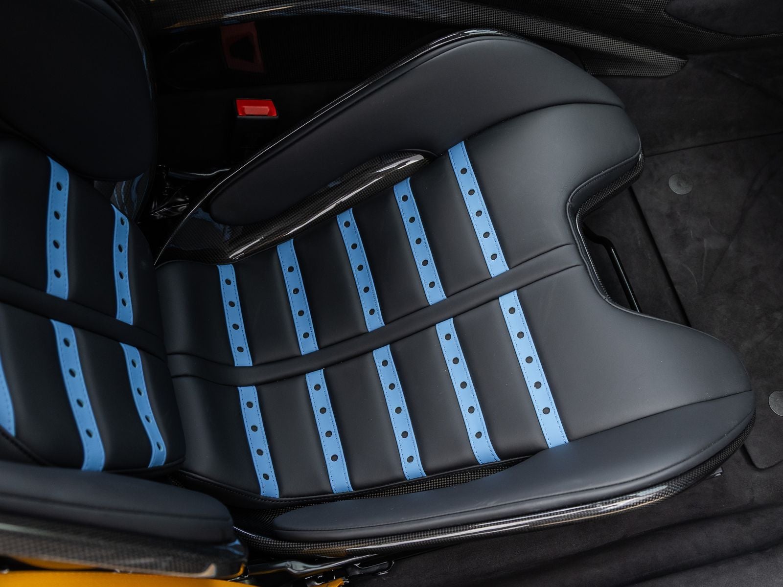 2024 Ferrari SF90 Spider Base