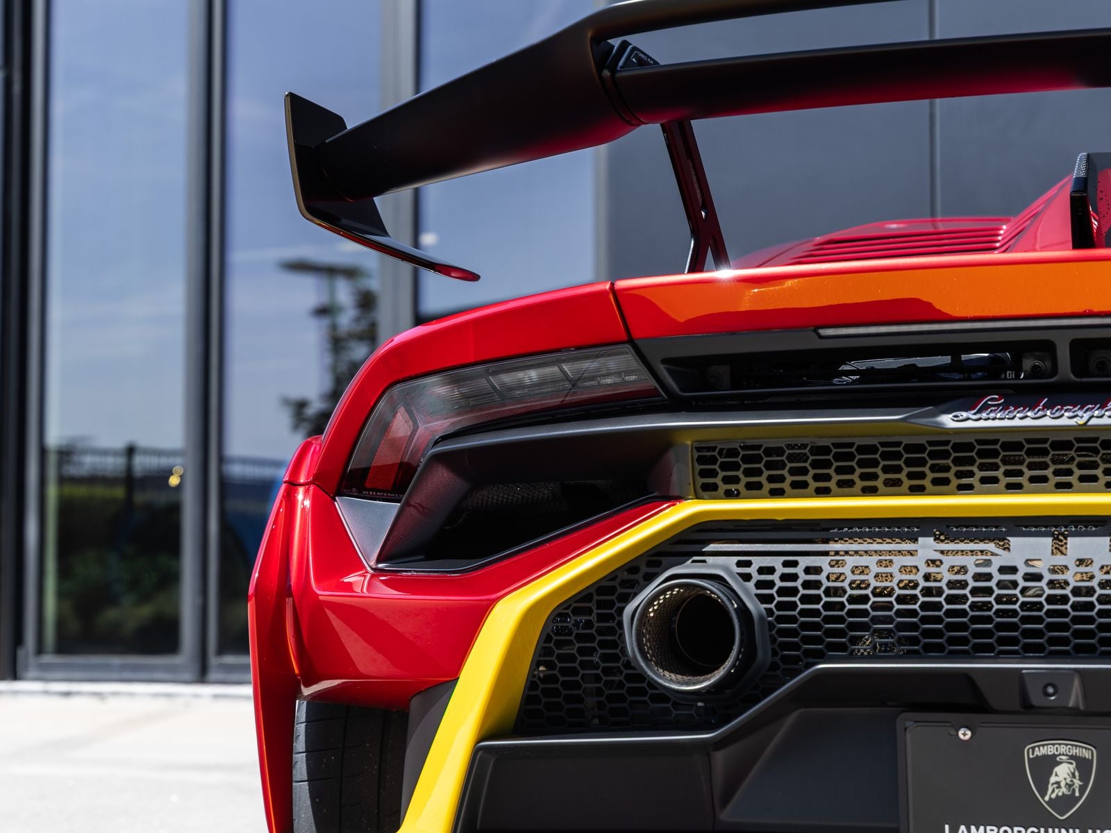 2022 Lamborghini Huracan STO Base