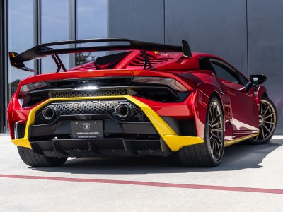 2022 Lamborghini Huracan STO Base