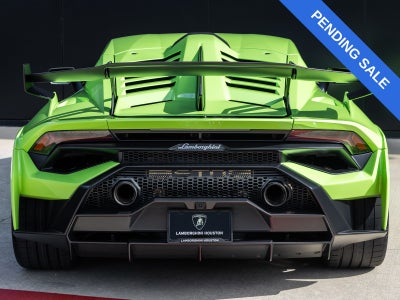 2023 Lamborghini Huracan STO Base