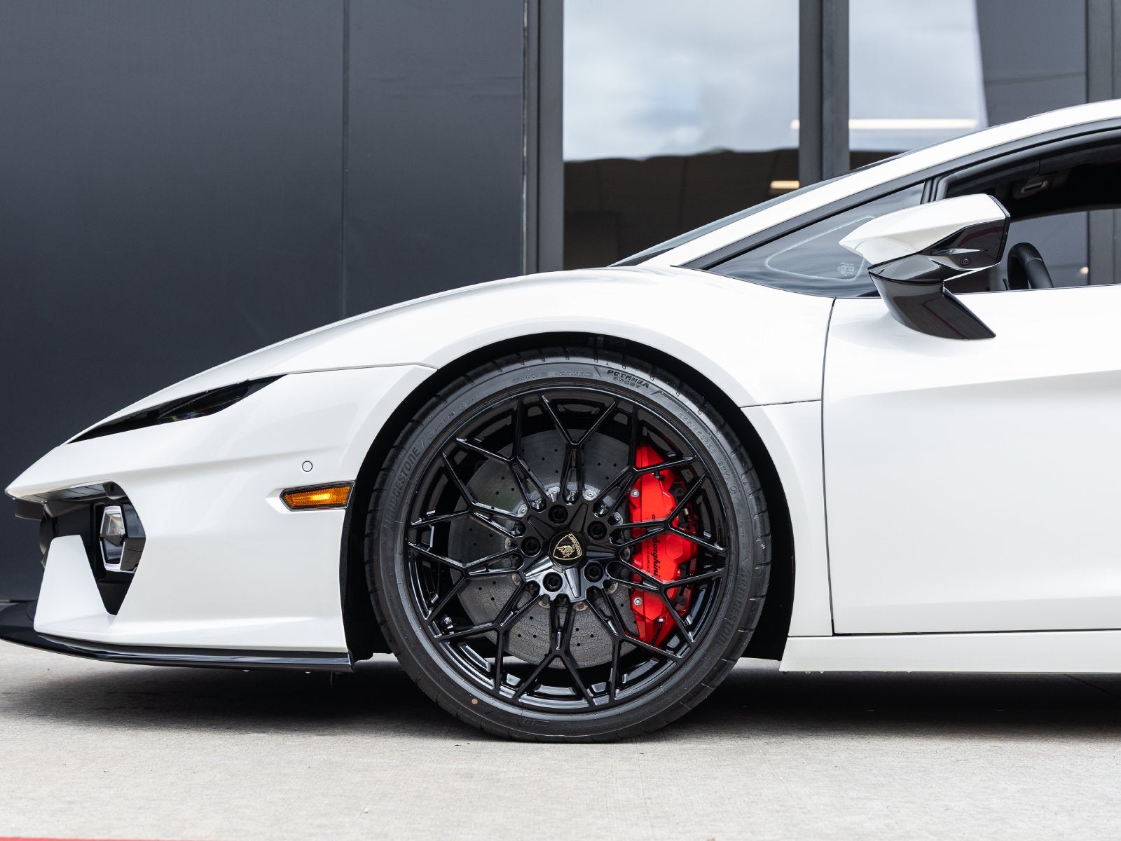 2026 Lamborghini Temerario Base