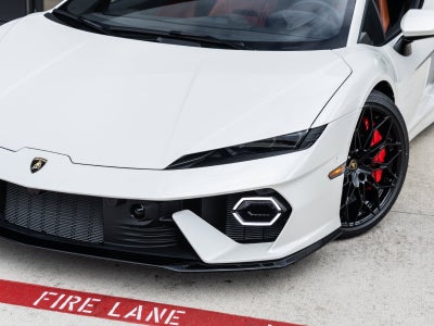 2026 Lamborghini Temerario Base