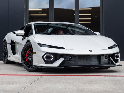 2026 Lamborghini Temerario Base