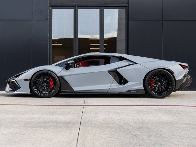 2024 Lamborghini Revuelto Base