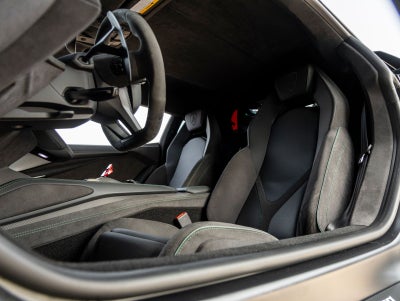 2025 Lamborghini Revuelto Base
