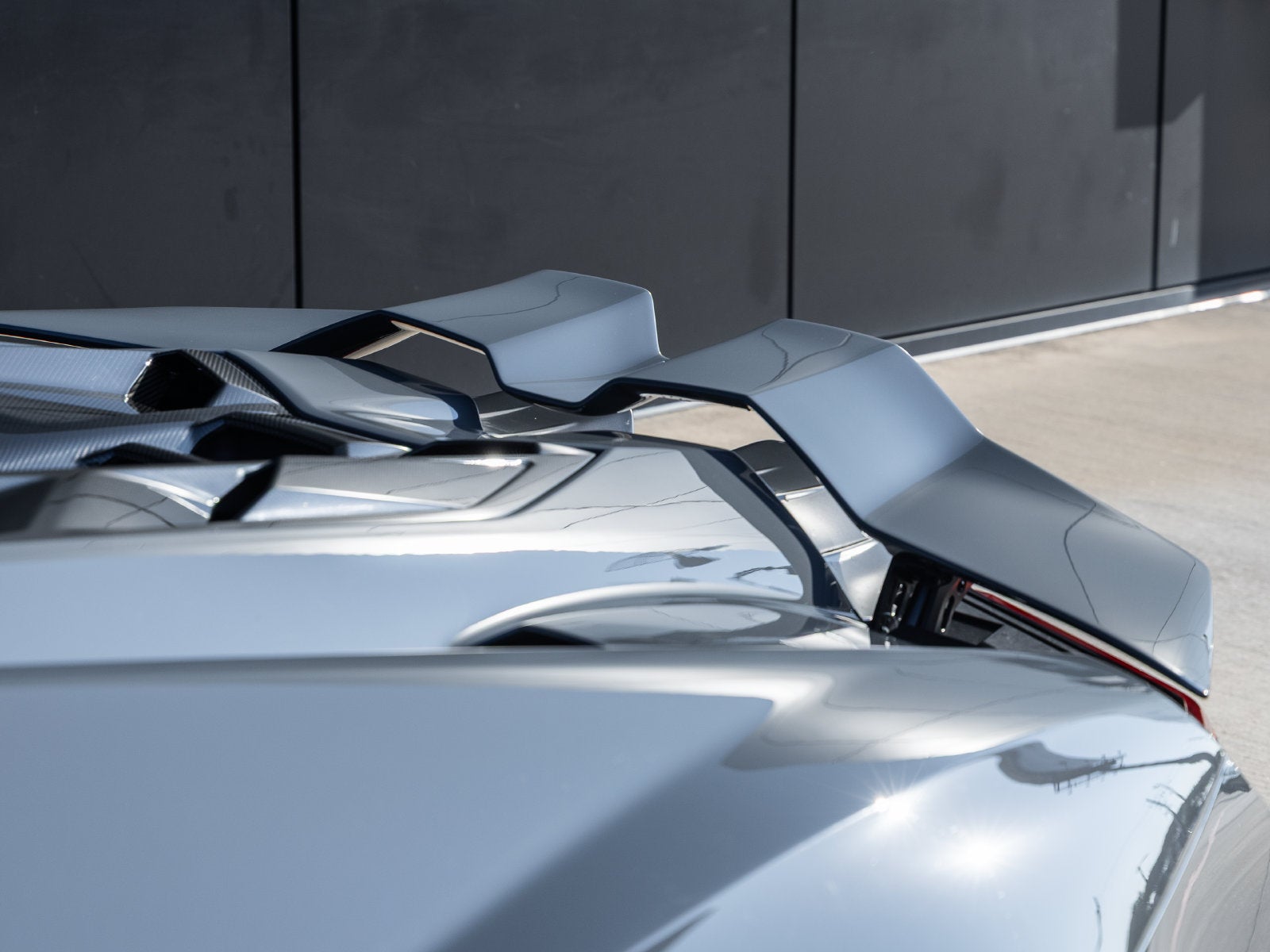 2025 Lamborghini Revuelto Base