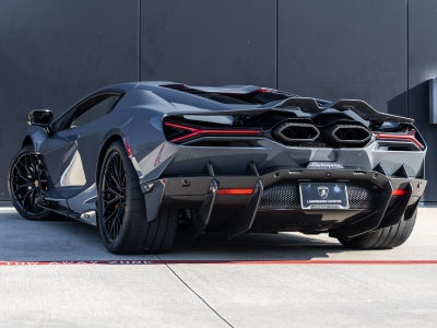 2025 Lamborghini Revuelto Base