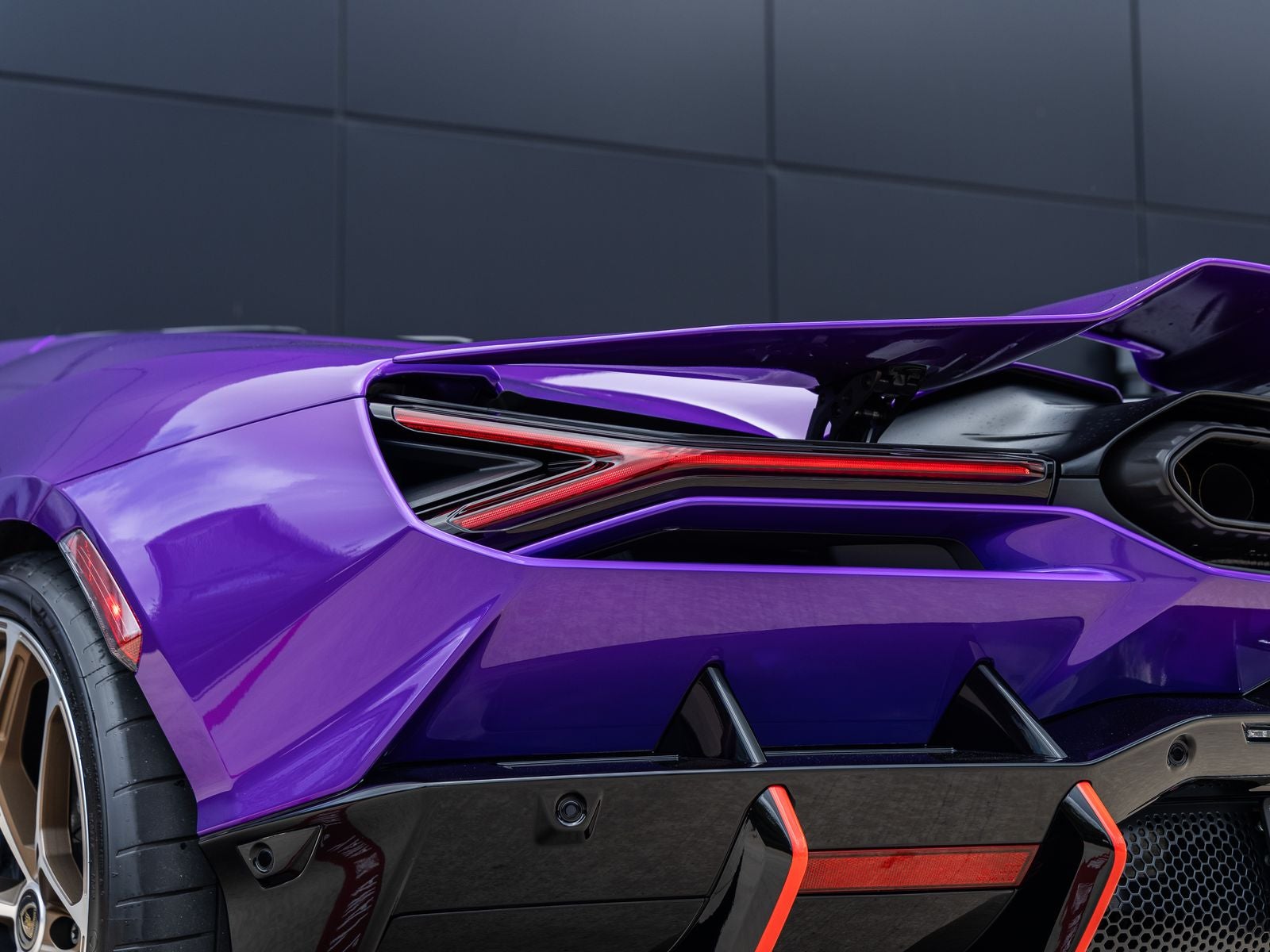 2026 Lamborghini Revuelto Base