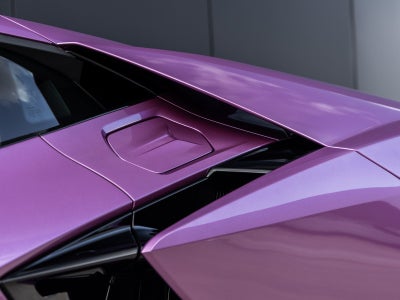 2025 Lamborghini Revuelto Base