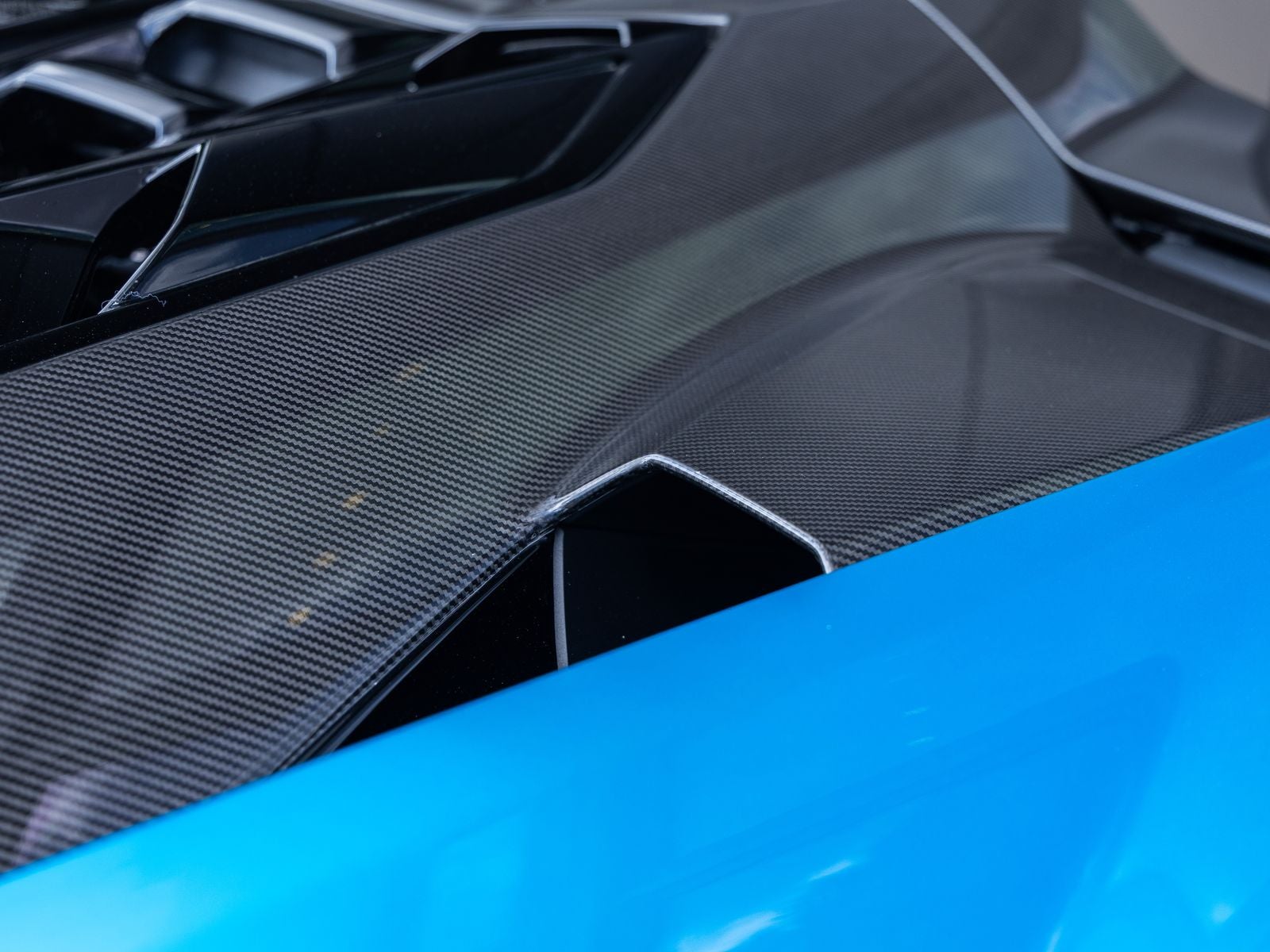 2025 Lamborghini Revuelto Base