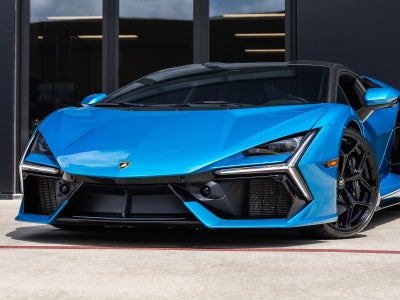 2025 Lamborghini Revuelto Base