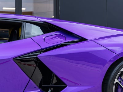 2025 Lamborghini Revuelto Base
