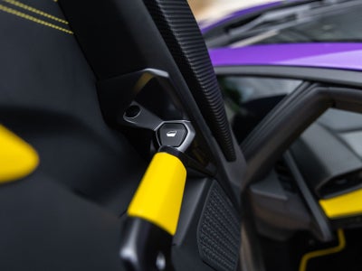 2025 Lamborghini Revuelto Base