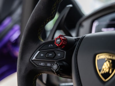 2025 Lamborghini Revuelto Base