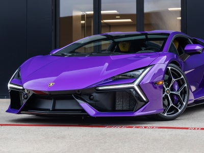 2025 Lamborghini Revuelto Base