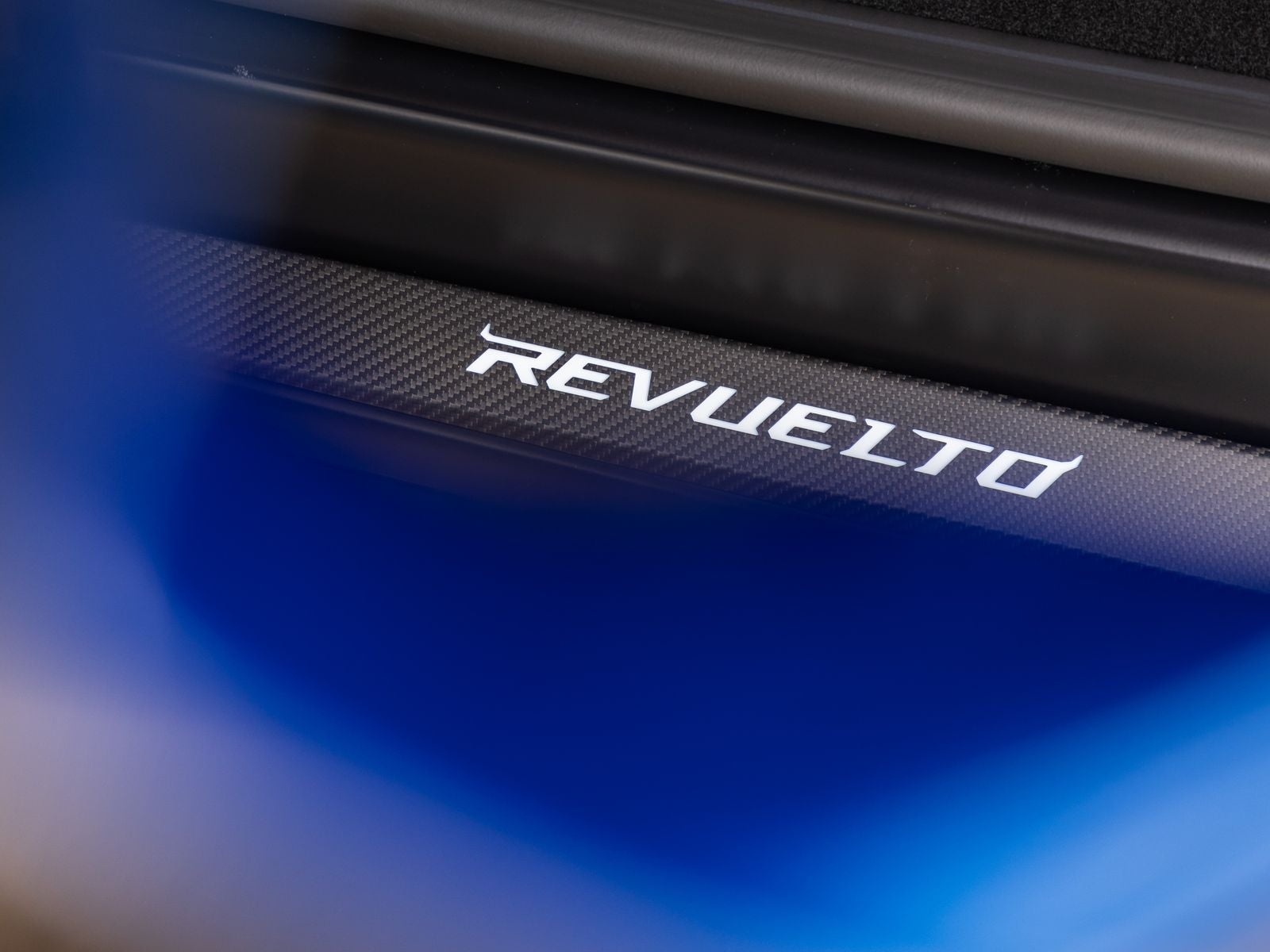 2025 Lamborghini Revuelto Base