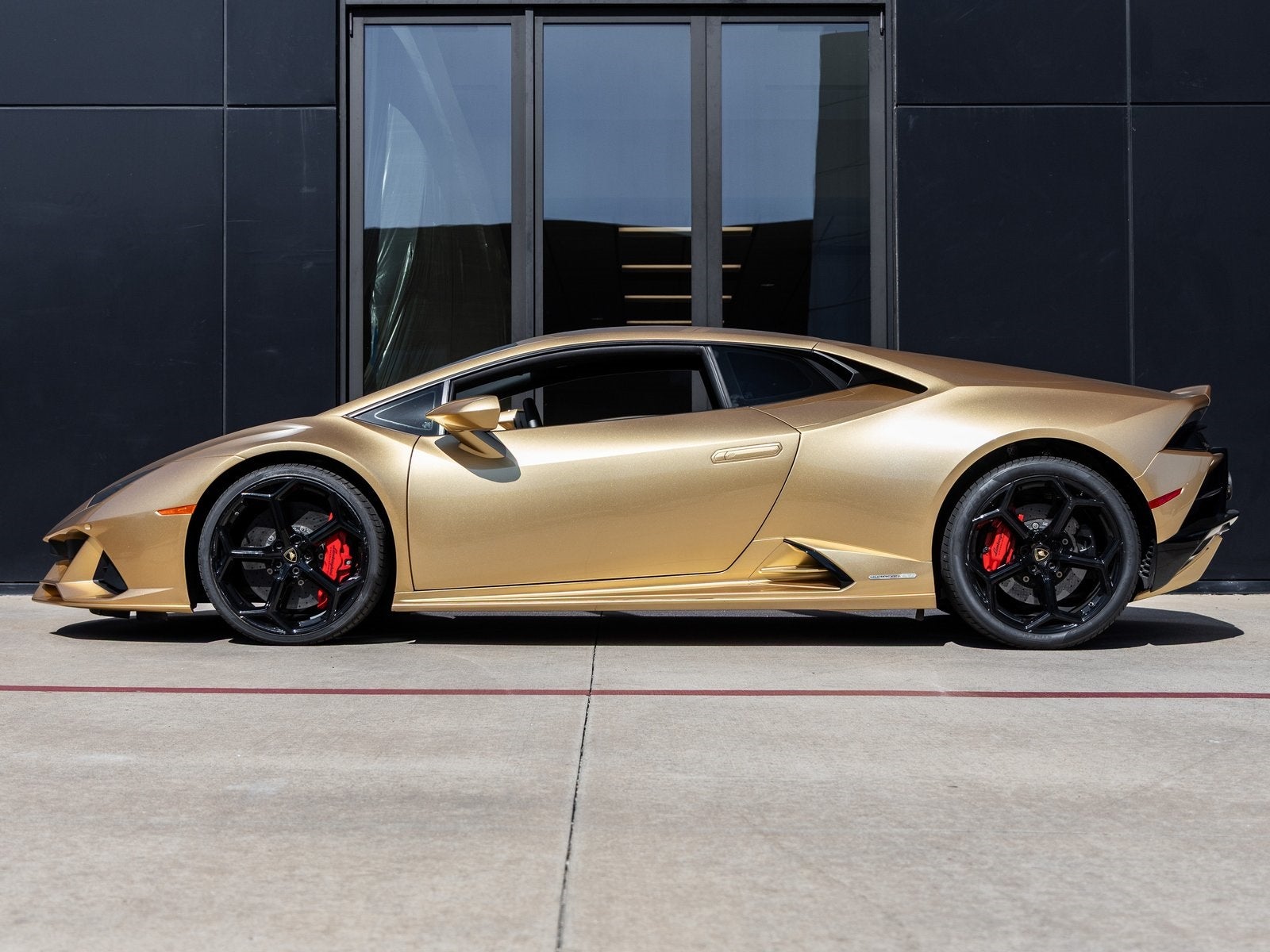 2020 Lamborghini Huracan EVO Base