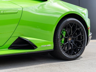 2023 Lamborghini Huracan EVO Base