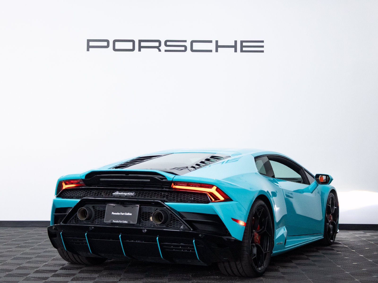2020 Lamborghini Huracan EVO Base