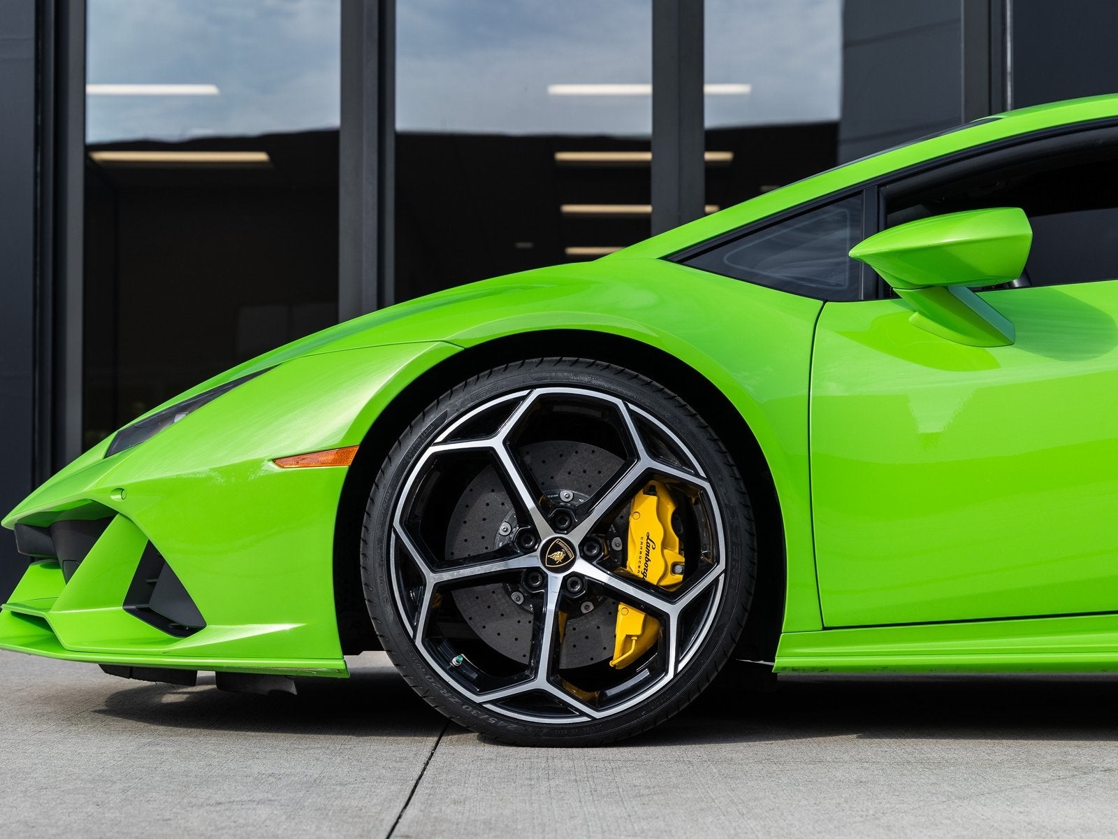2020 Lamborghini Huracan EVO Base