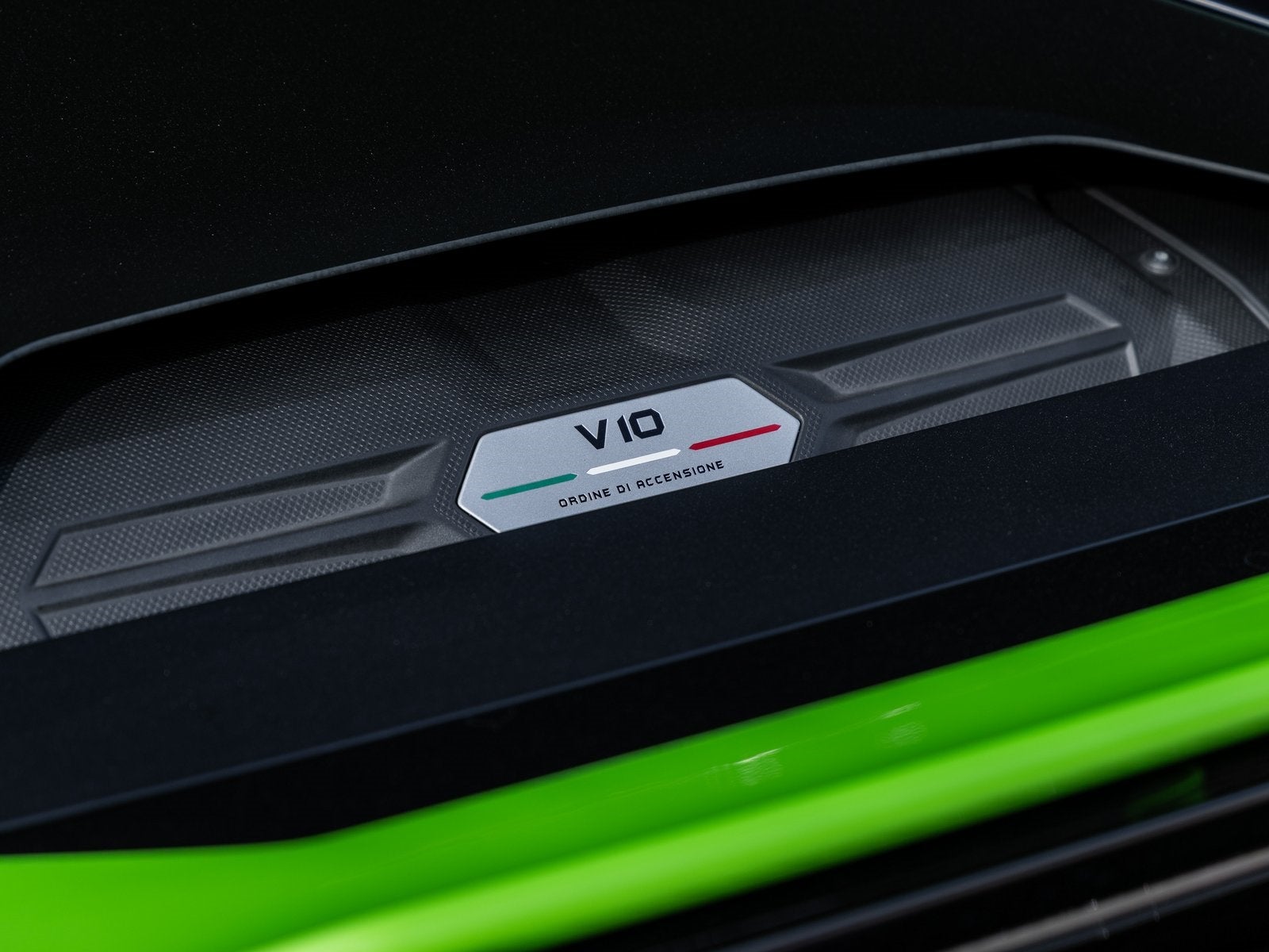 2020 Lamborghini Huracan EVO Base