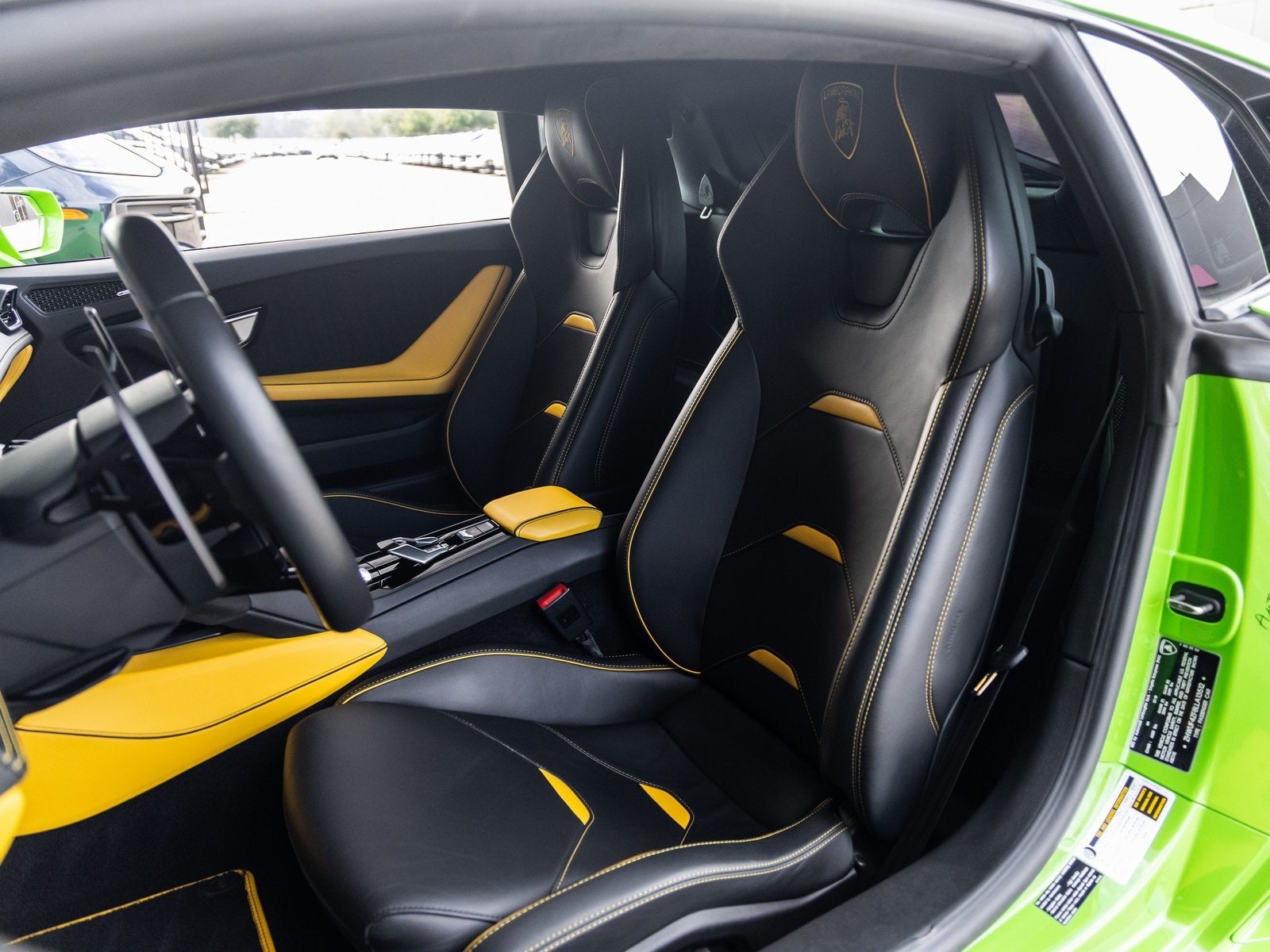 2020 Lamborghini Huracan EVO Base