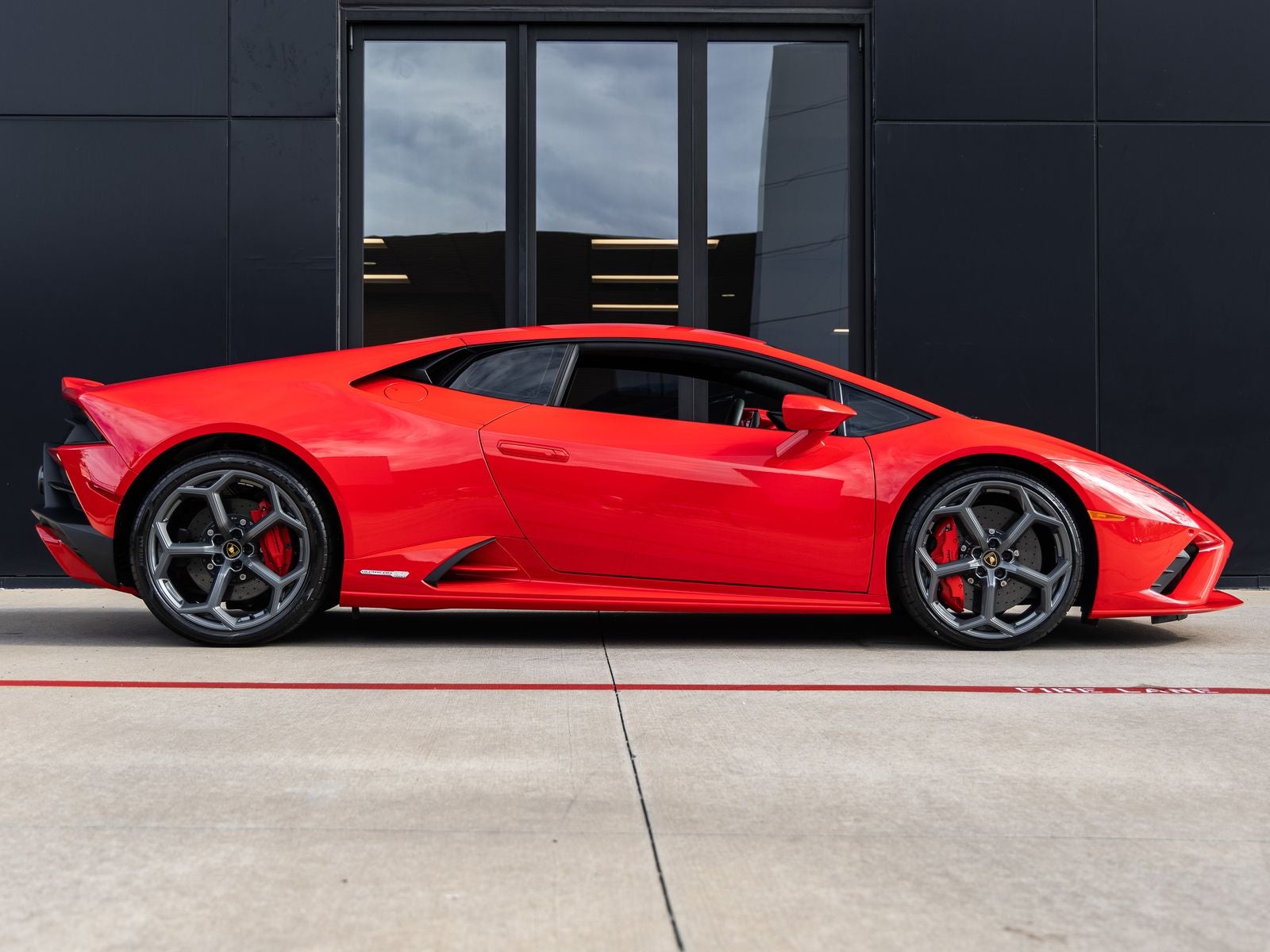 2023 Lamborghini Huracan EVO Base