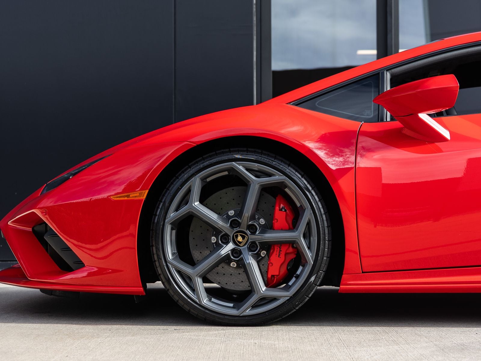 2023 Lamborghini Huracan EVO Base