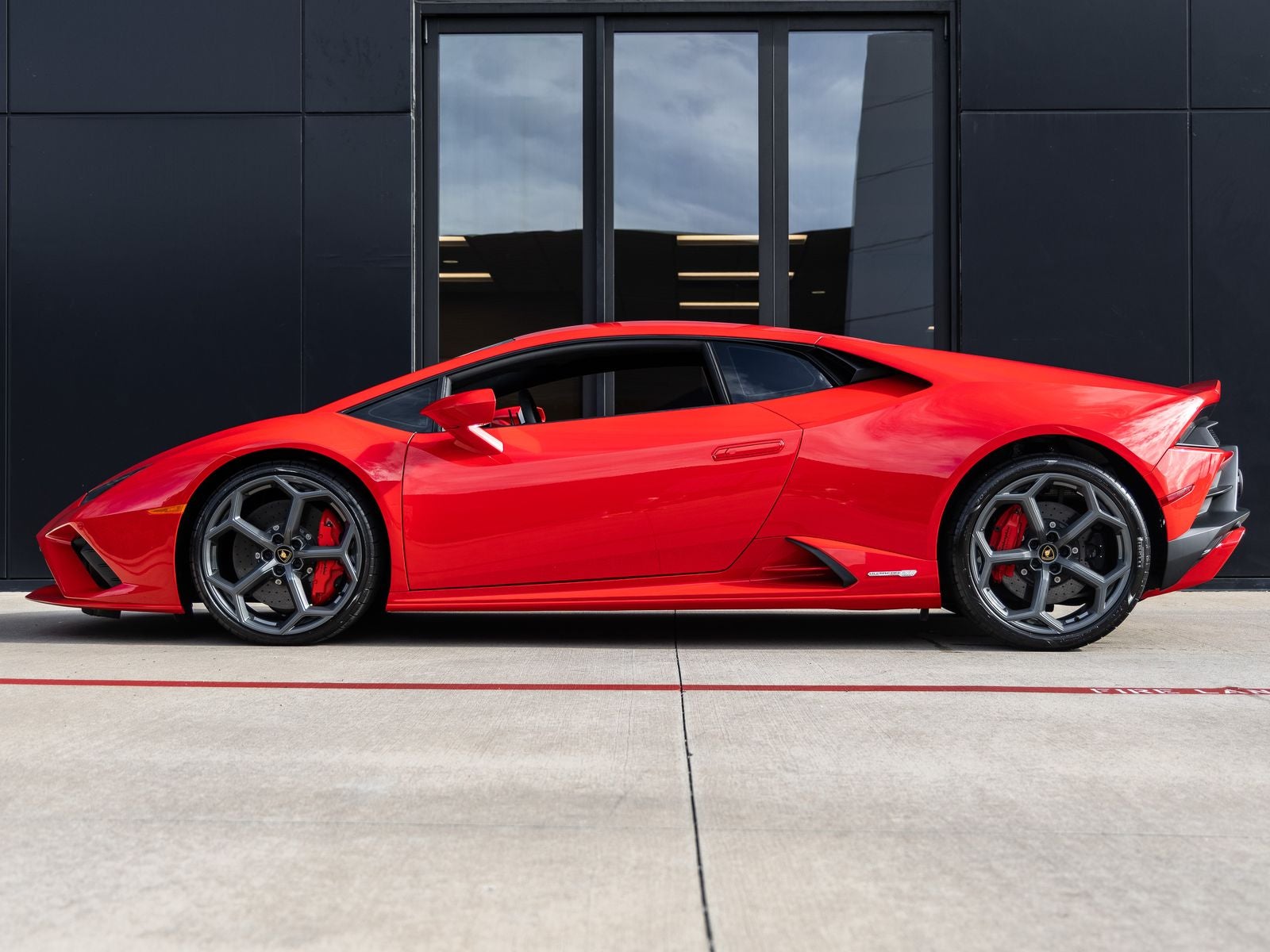 2023 Lamborghini Huracan EVO Base