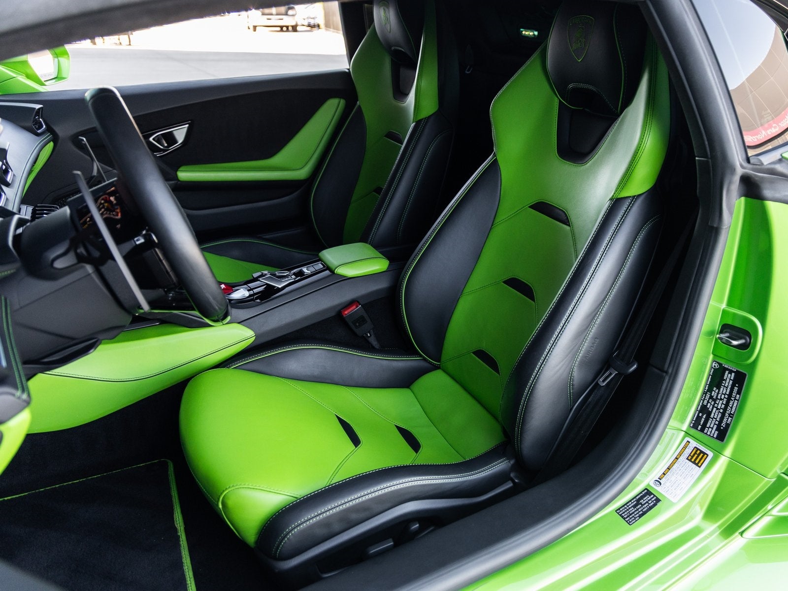 2022 Lamborghini Huracan EVO Base