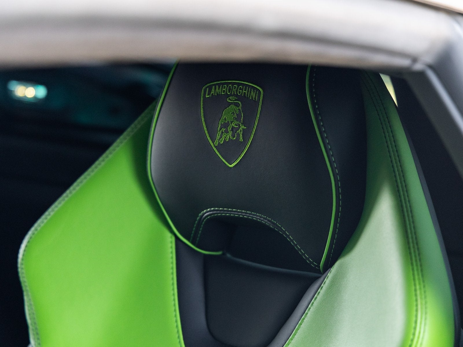 2022 Lamborghini Huracan EVO Base