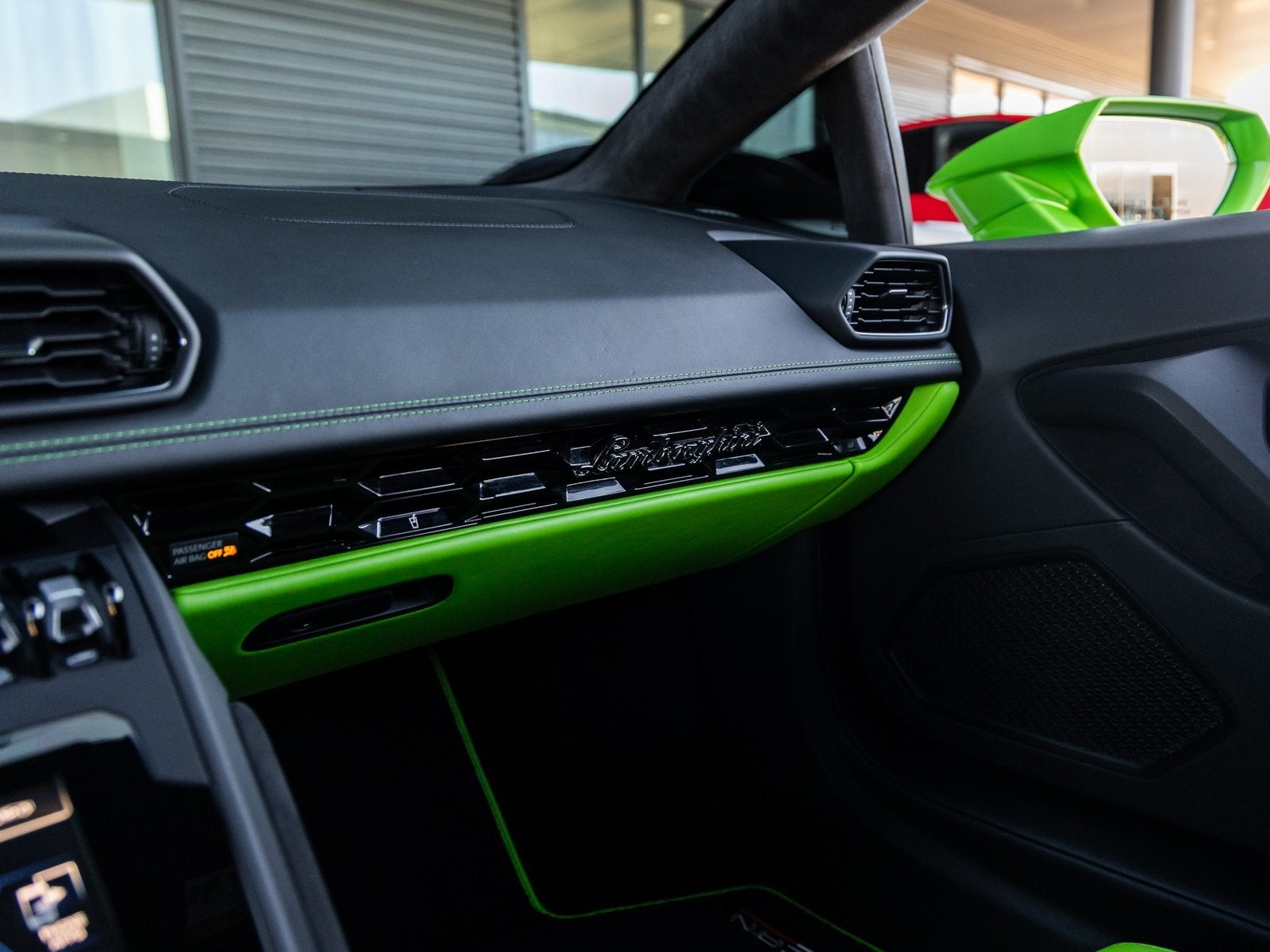 2022 Lamborghini Huracan EVO Base