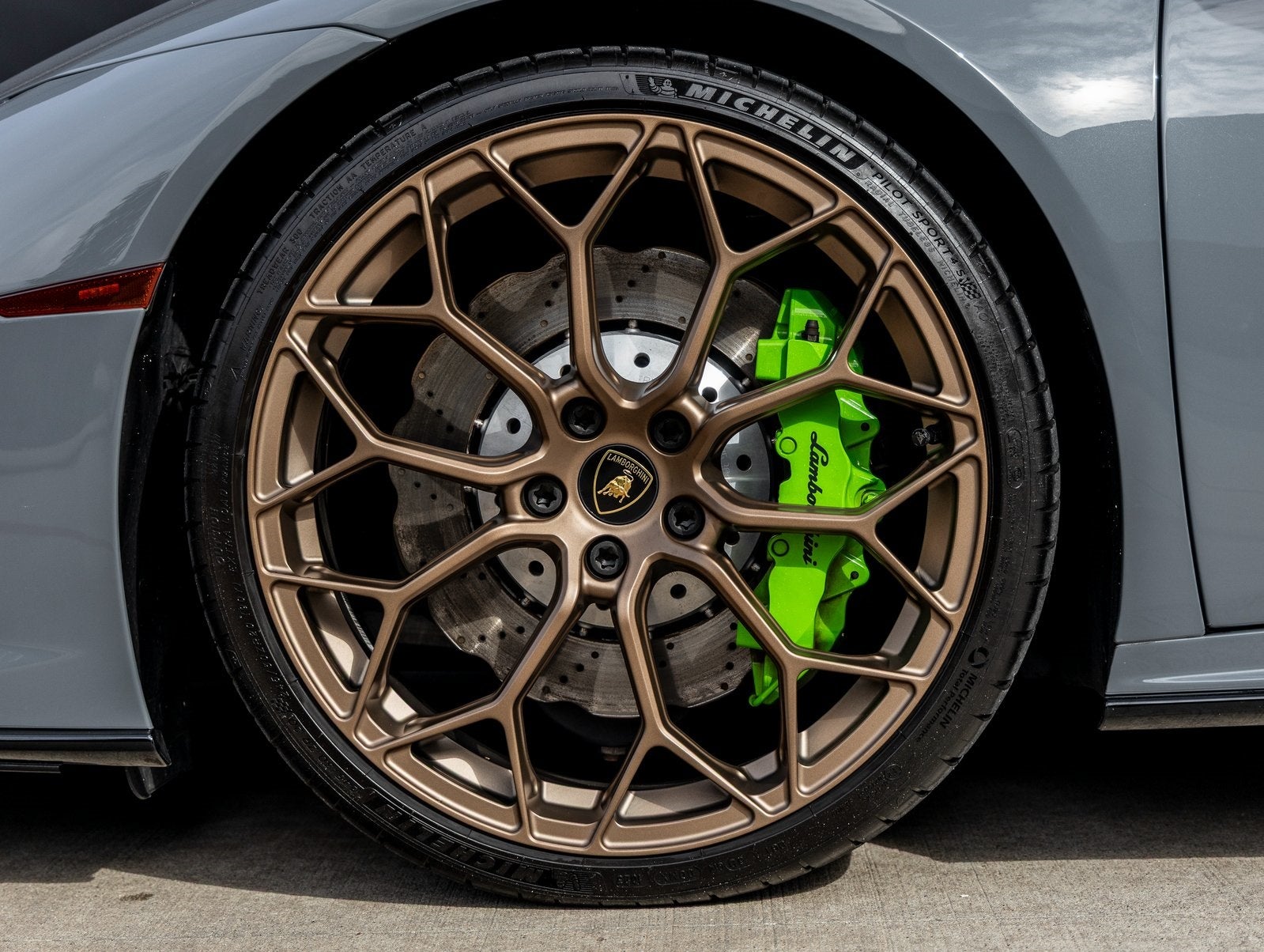 2021 Lamborghini Huracan EVO Base