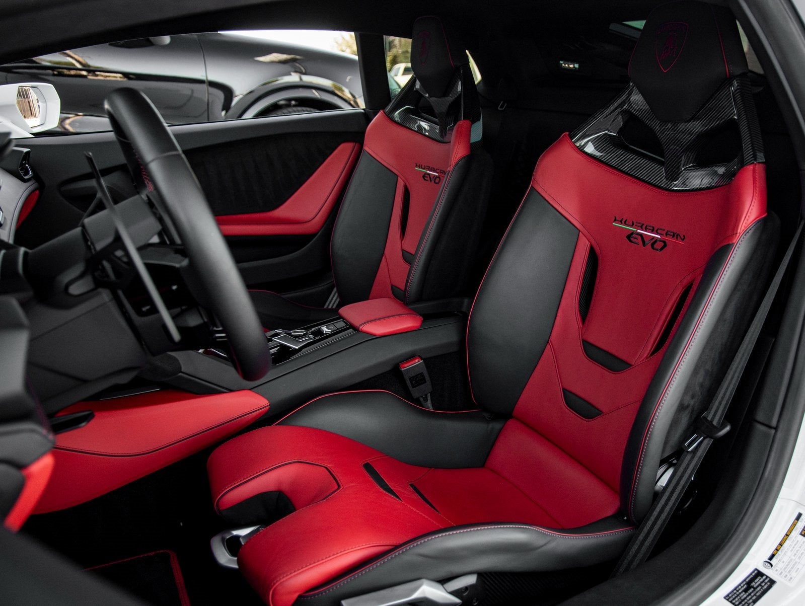 2023 Lamborghini Huracan EVO Base