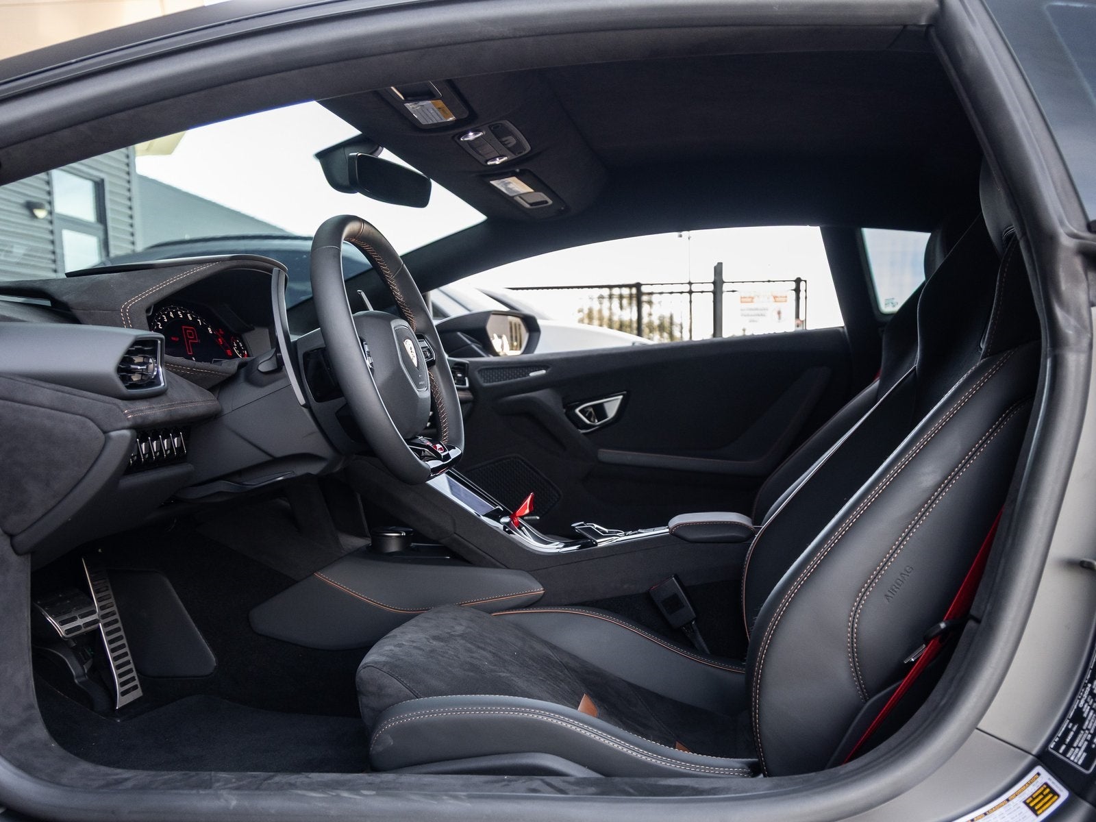 2024 Lamborghini Huracan Sterrato Base