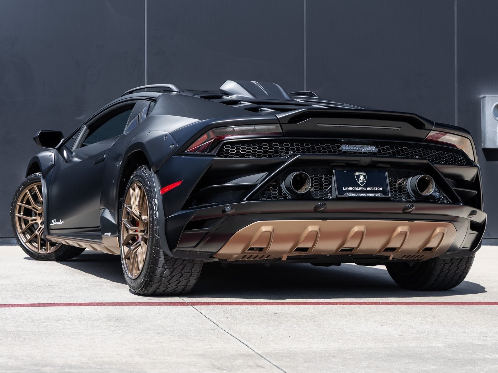 2024 Lamborghini Huracan Sterrato Base