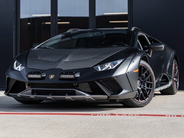 2023 Lamborghini Huracan Sterrato Base