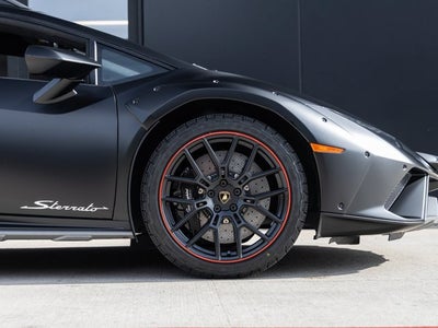 2023 Lamborghini Huracan Sterrato Base