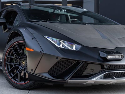 2023 Lamborghini Huracan Sterrato Base