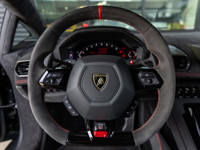 2023 Lamborghini Huracan Sterrato Base