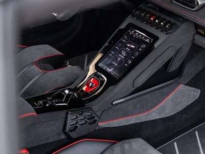 2023 Lamborghini Huracan Sterrato Base