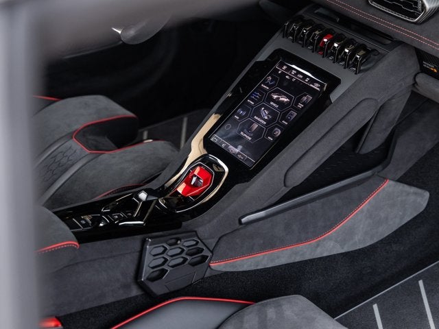 2023 Lamborghini Huracan Sterrato Base
