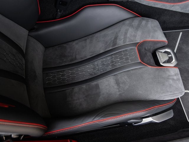 2023 Lamborghini Huracan Sterrato Base