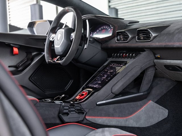 2023 Lamborghini Huracan Sterrato Base