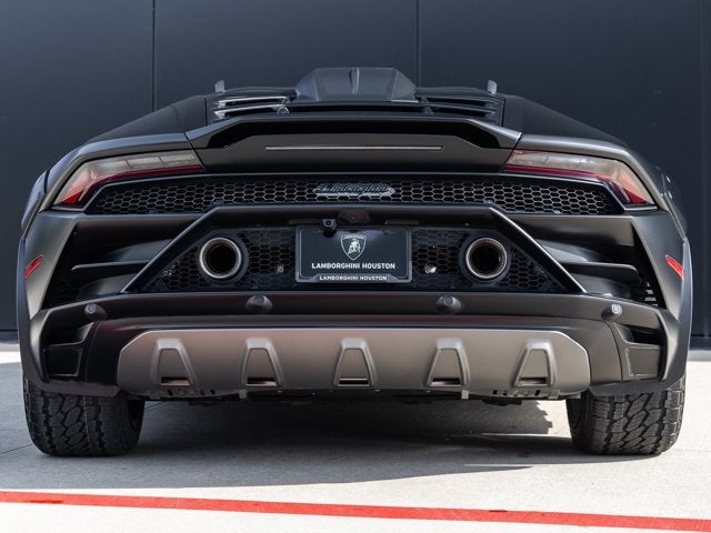 2023 Lamborghini Huracan Sterrato Base