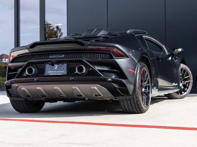 2023 Lamborghini Huracan Sterrato Base